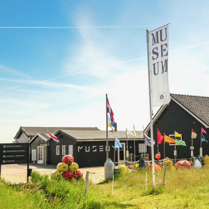 Voorzijde juttersmuseum Callantsoog